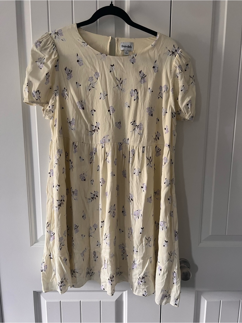 Sundeh Sunday Best Zane Pale Yellow Floral Puff-Sleeve Mini Dress Aritzia - Picture 3 of 8